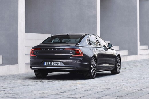 וולוו S90